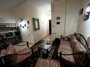 Lovely 2 bedroom apartment with shared pool